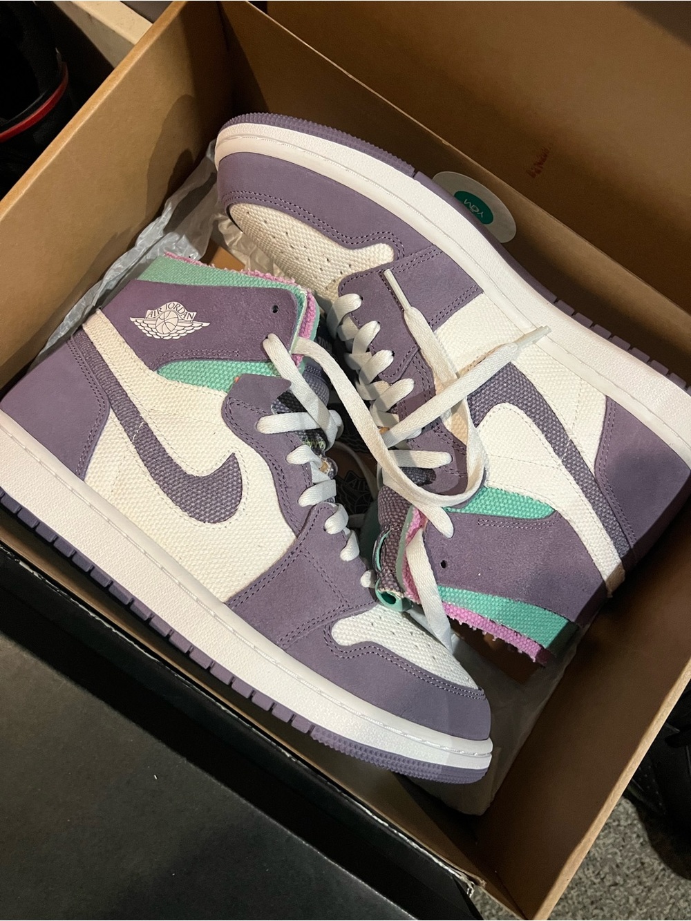 Jordan 1 Tropical Twist White & Mint High-Top Sneakers